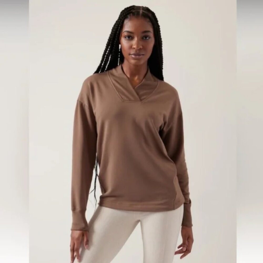 Athleta Clarity brown v-neck‎ sweatshirt XS